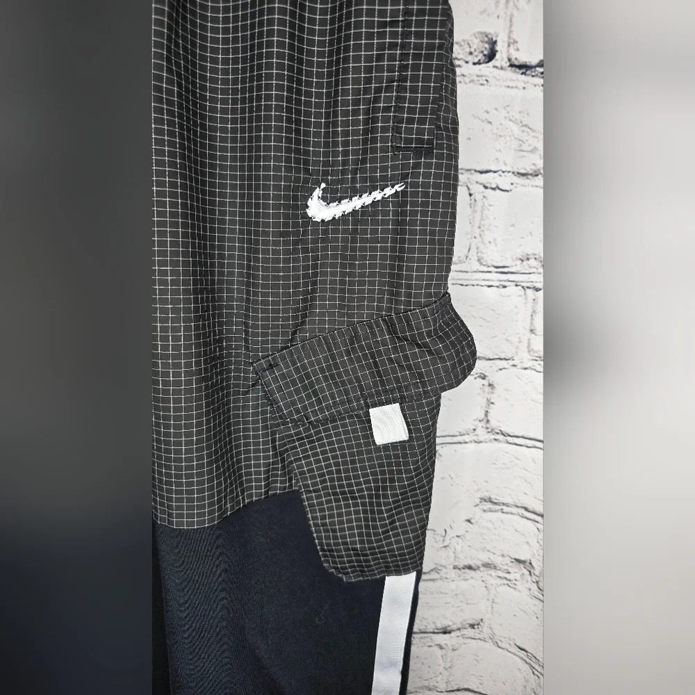 Nike Boy's Black‎ and Gray Joggers Size XL